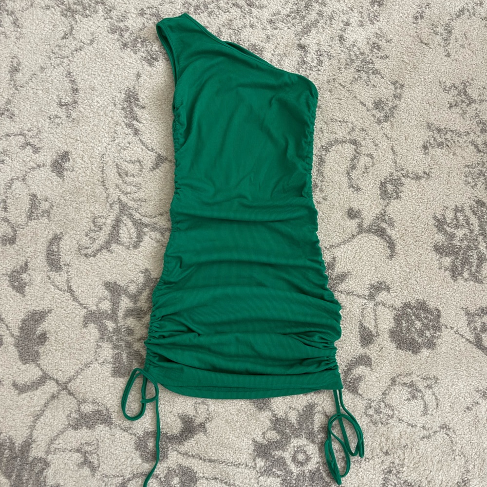 THREE DRESSES - Scrunch Dresses - Size M